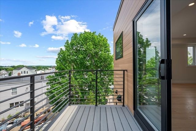 595 Broadway 302, Somerville, MA 02145
