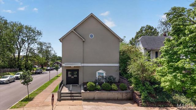 6420 Marmaduke Avenue, St Louis, MO 63139