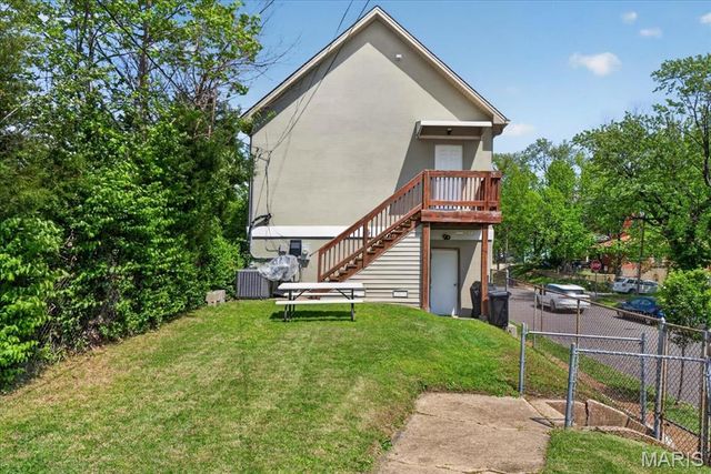 6420 Marmaduke Avenue, St Louis, MO 63139