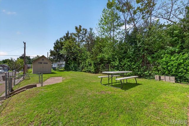 6420 Marmaduke Avenue, St Louis, MO 63139