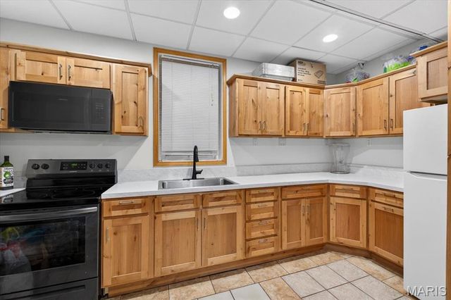 6420 Marmaduke Avenue, St Louis, MO 63139