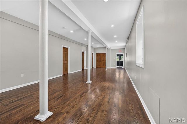 6420 Marmaduke Avenue, St Louis, MO 63139