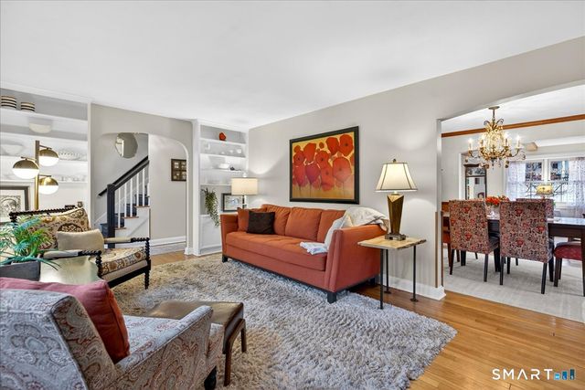 13 West Slope Lane, Hamden, CT 06517