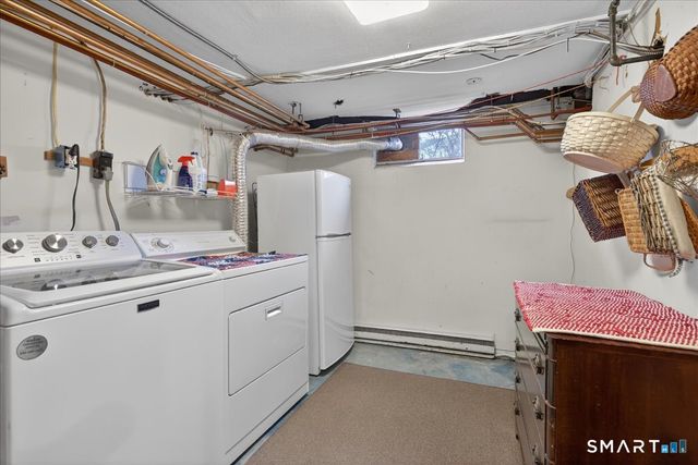 13 West Slope Lane, Hamden, CT 06517