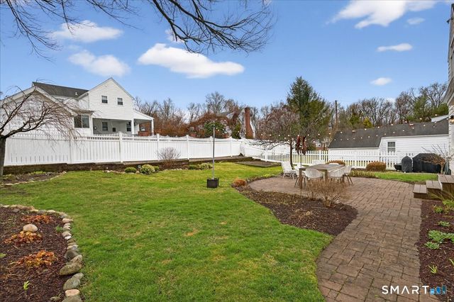 13 West Slope Lane, Hamden, CT 06517