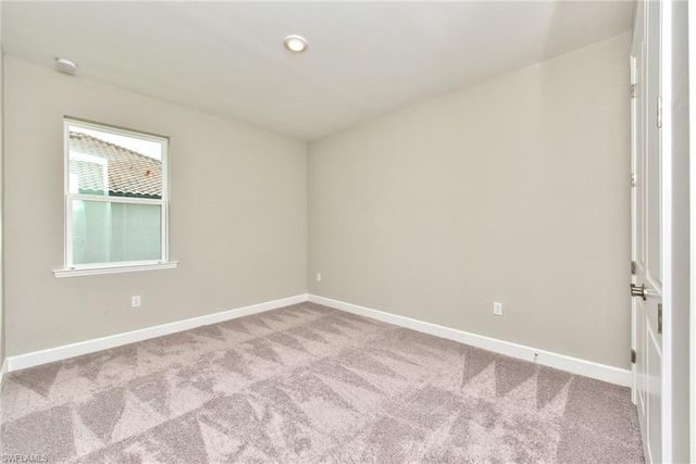 2066 Grove DR, Naples, FL 34120