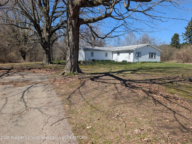 3244 Tuttle Road, Leslie, MI 49251