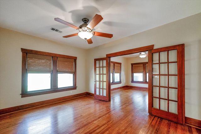 1024 W Temple Street, Houston, TX 77009