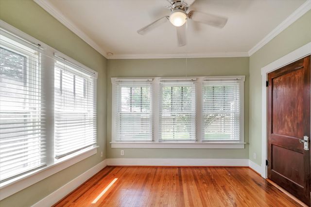 1024 W Temple Street, Houston, TX 77009