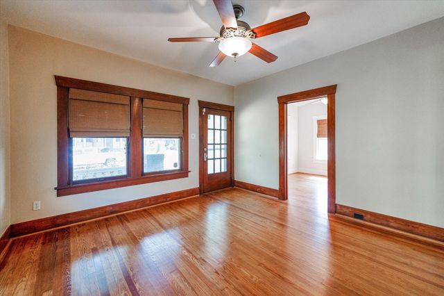 1024 W Temple Street, Houston, TX 77009