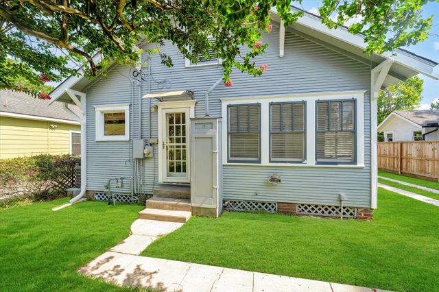 1024 W Temple Street, Houston, TX 77009