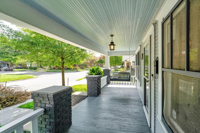 1024 W Temple Street, Houston, TX 77009