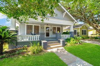 1024 W Temple Street, Houston, TX 77009