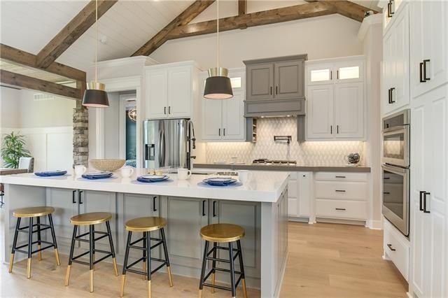 30202 E Norris Court, Grain Valley, MO 64029