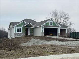 30202 E Norris Court, Grain Valley, MO 64029