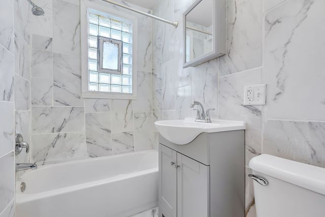 8440 S Peoria Street, Chicago, IL 60620