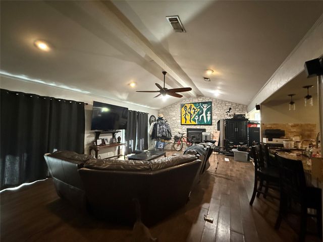 305 Columbine ST, Marble Falls, TX 78654