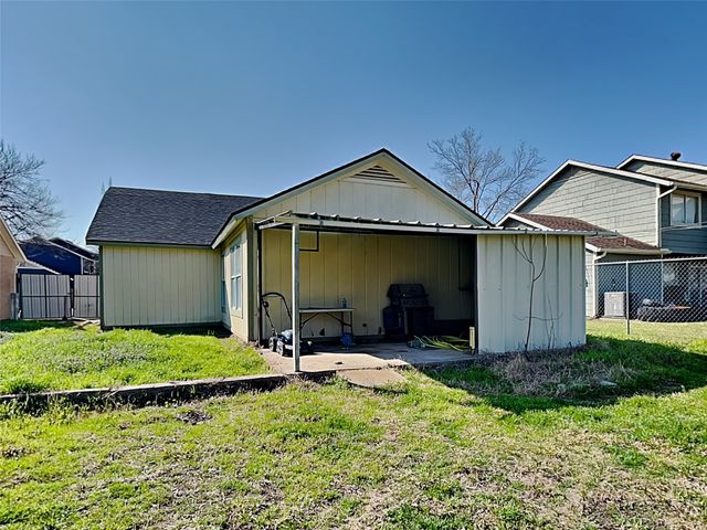 1621 Scottsdale Drive, Arlington, TX 76018