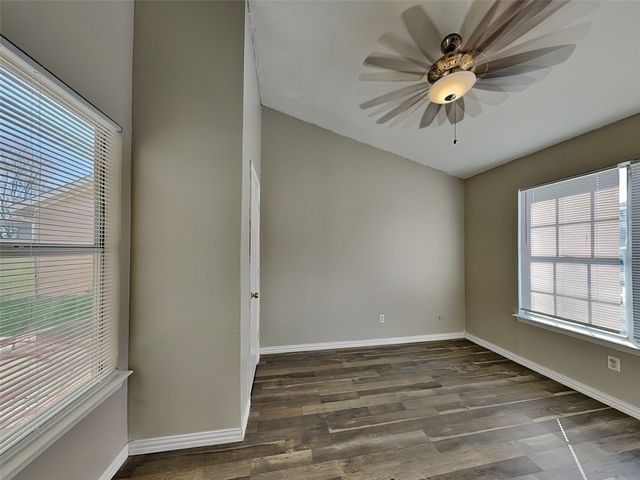 1621 Scottsdale Drive, Arlington, TX 76018