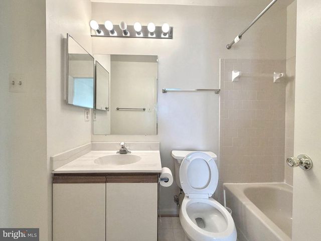 3824 SWAN HOUSE CT, Burtonsville, MD 20866