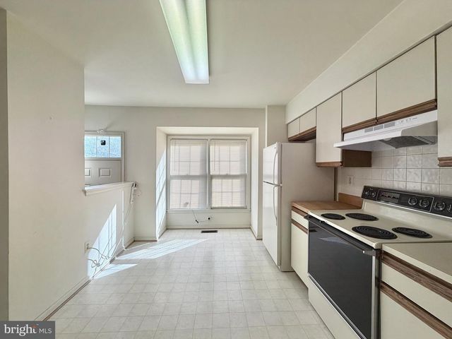 3824 SWAN HOUSE CT, Burtonsville, MD 20866