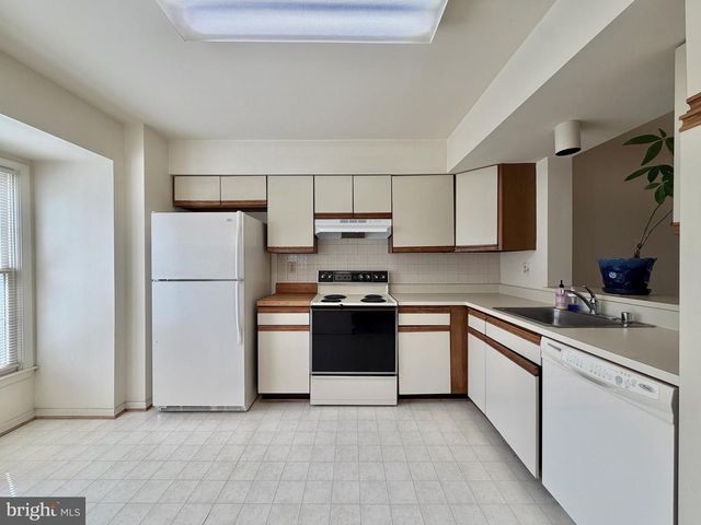 3824 SWAN HOUSE CT, Burtonsville, MD 20866