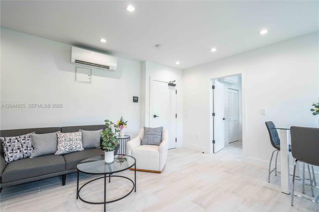 960 Jefferson Avenue, Miami Beach, FL 33139