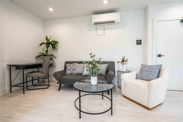 960 Jefferson Avenue, Miami Beach, FL 33139