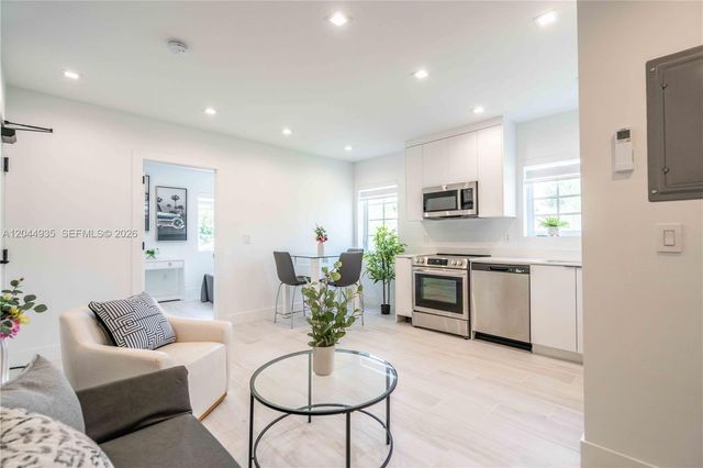 960 Jefferson Avenue, Miami Beach, FL 33139