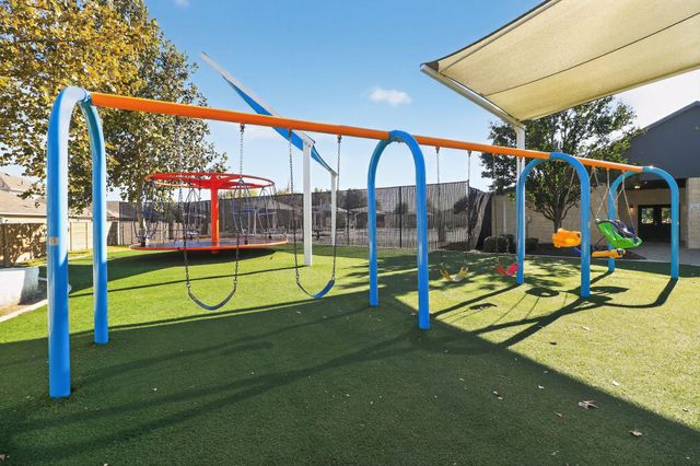 137 Miracle DR, Jarrell, TX 76537