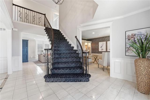 9206 W 146th Place, Overland Park, KS 66221