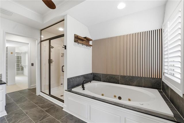 9206 W 146th Place, Overland Park, KS 66221