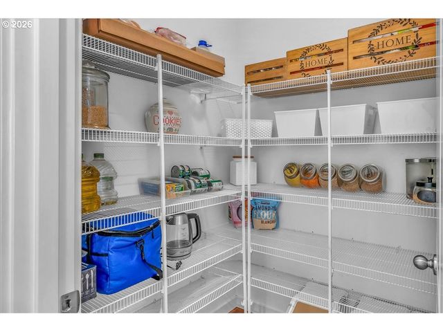 3819 Ne KINGBIRD St, Camas, WA 98607