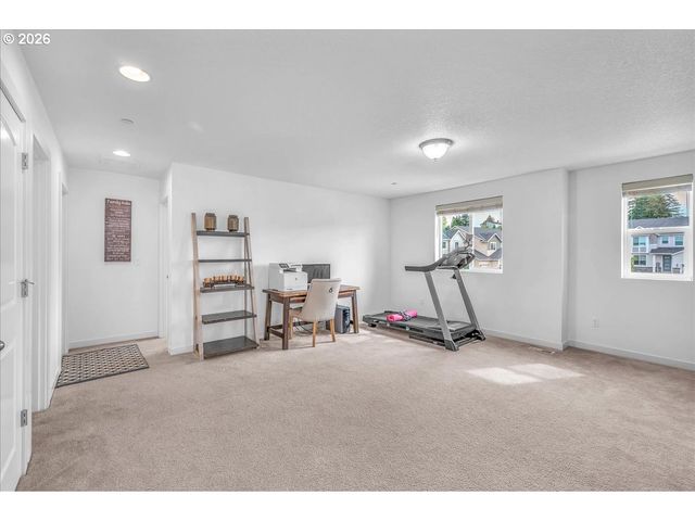 3819 Ne KINGBIRD St, Camas, WA 98607