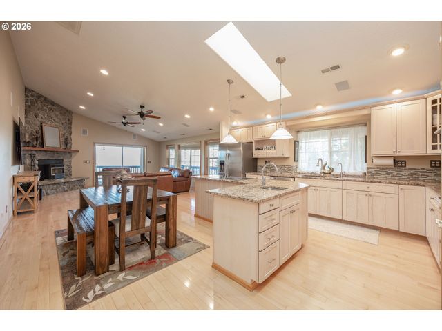 2215 Ne 359TH Ave, Washougal, WA 98671