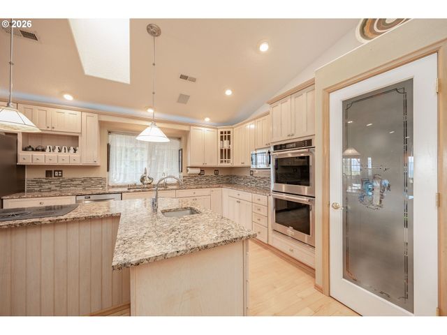 2215 Ne 359TH Ave, Washougal, WA 98671
