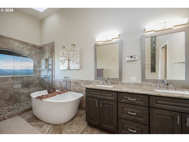 2215 Ne 359TH Ave, Washougal, WA 98671