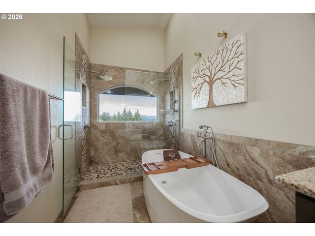 2215 Ne 359TH Ave, Washougal, WA 98671