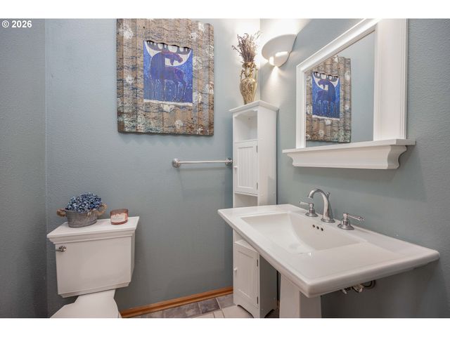 2215 Ne 359TH Ave, Washougal, WA 98671