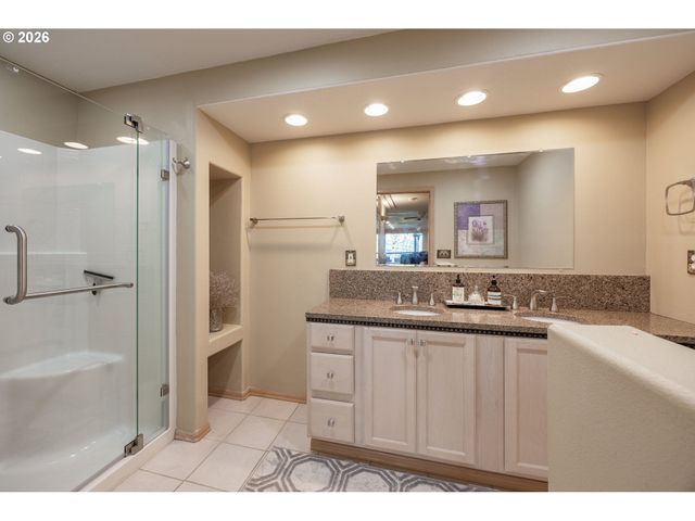2215 Ne 359TH Ave, Washougal, WA 98671