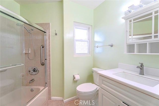 23952 Nomar Street, Woodland Hills (los Angeles), CA 91367