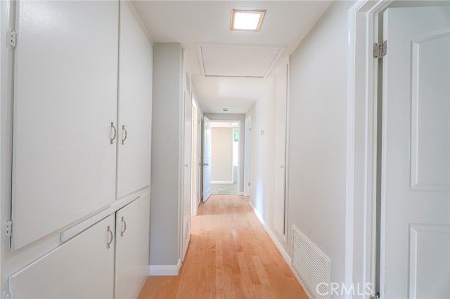 23952 Nomar Street, Woodland Hills (los Angeles), CA 91367