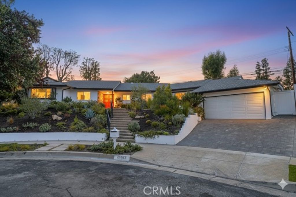 23952 Nomar Street, Woodland Hills (los Angeles), CA 91367