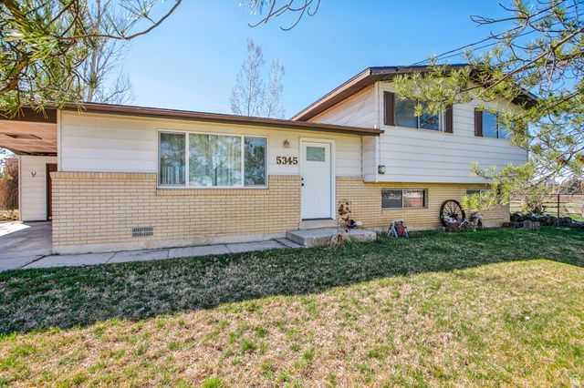 5345 W 4000 S, Hooper, UT 84315