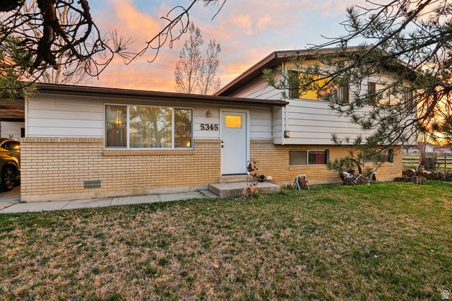 5345 W 4000 S, Hooper, UT 84315