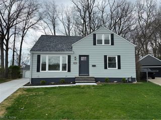 28973 Blissfield Drive, Willowick, OH 44095