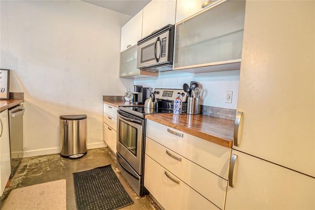 245 N Highland Avenue NE 411, Atlanta, GA 30307