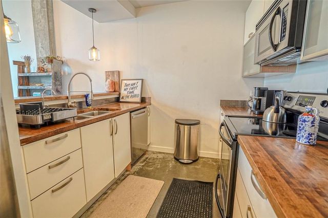 245 N Highland Avenue NE 411, Atlanta, GA 30307