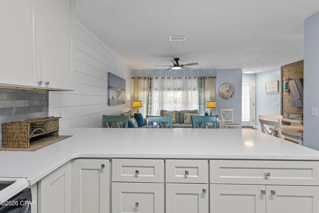 Image 11 of property listing at 17462 Front Beach Road 60103, Panama City Beach, FL 32413