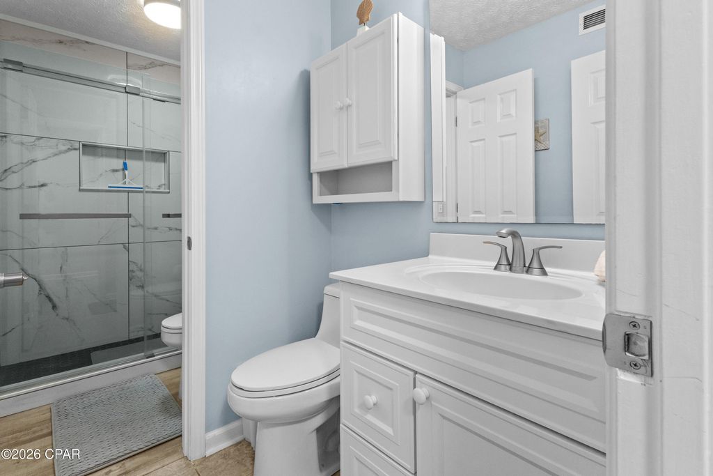 Image 18 of property listing at 17462 Front Beach Road 60103, Panama City Beach, FL 32413